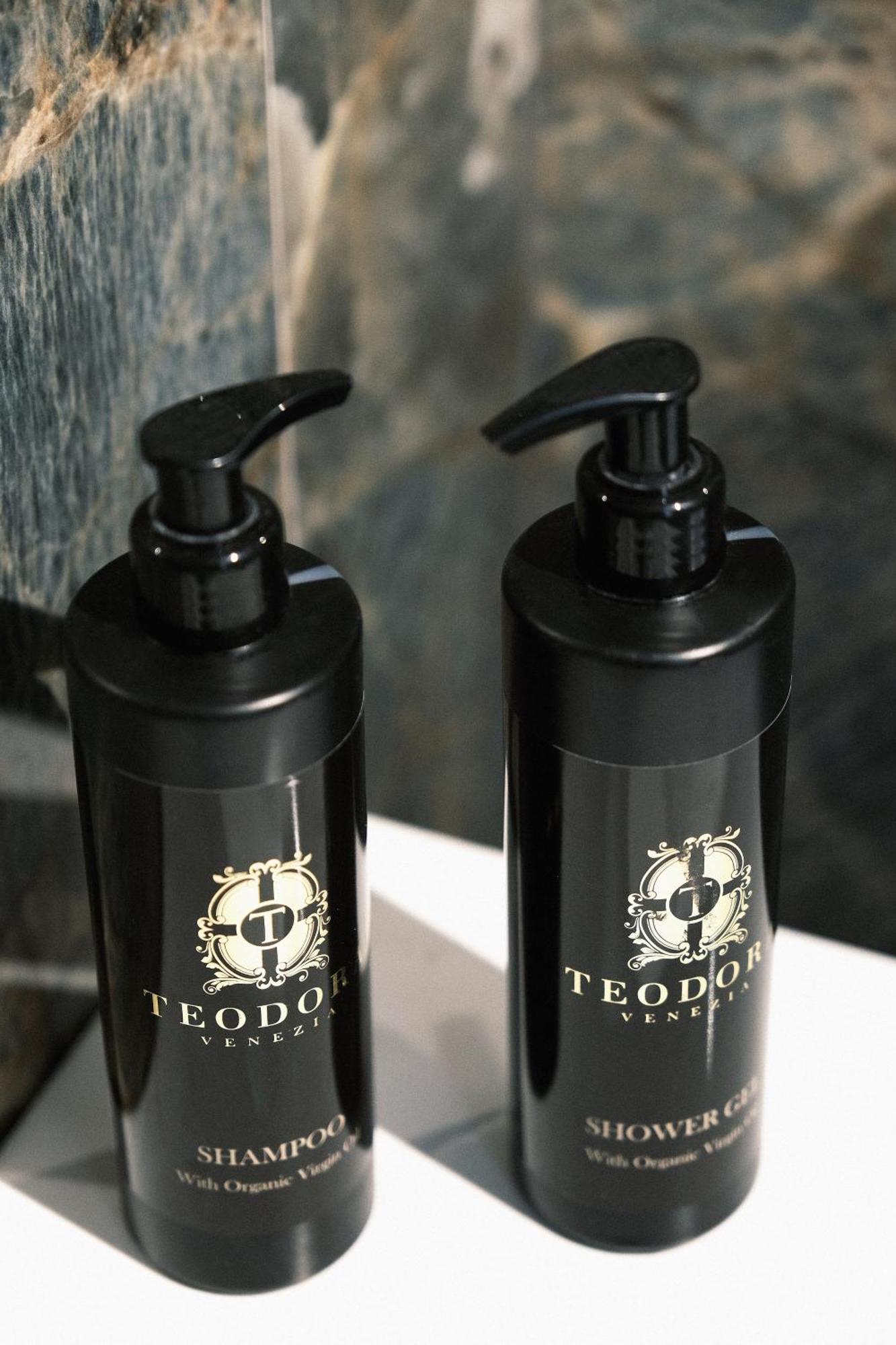 Comecasa Luxury Flat